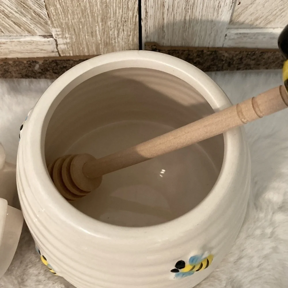 Ceramic Honeypot